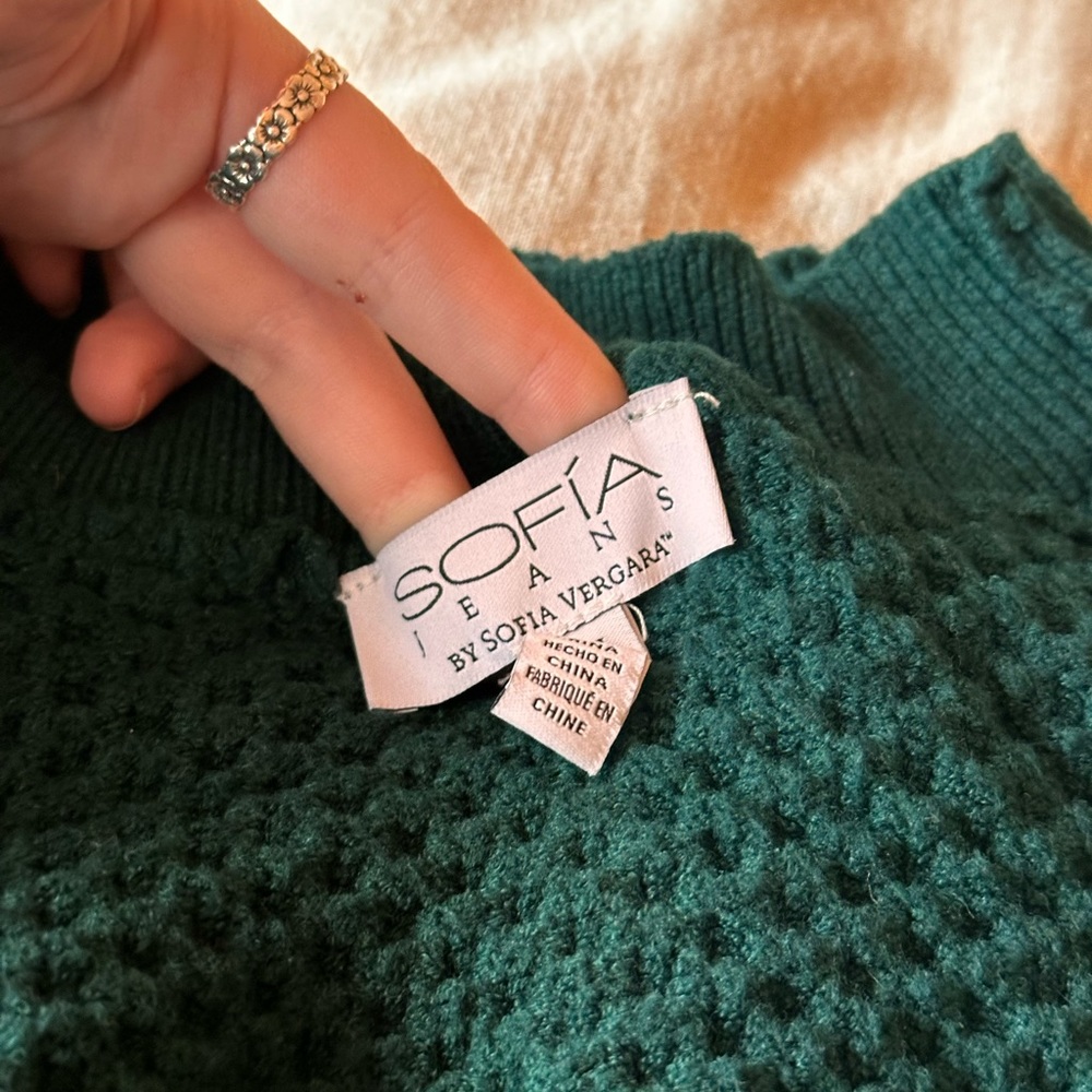 Super cropped green sweater